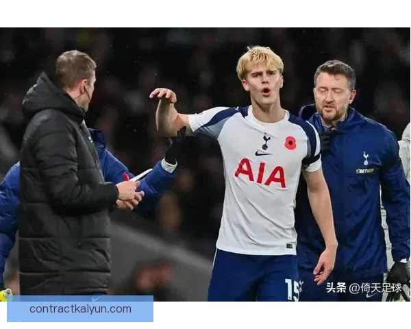 谢联战胜热刺，英超争冠形势持续升温，竞争愈加激烈