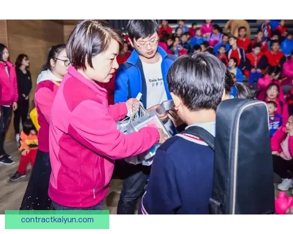 萨卡的慈善与公益行动持续引起媒体关注，传递正能量与社会责任感。