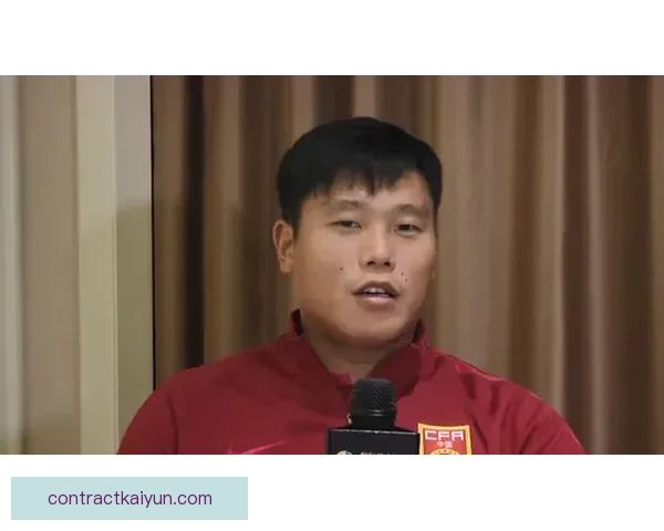 马丁内斯转会动态：近期表现稳健，转会传闻持续升温